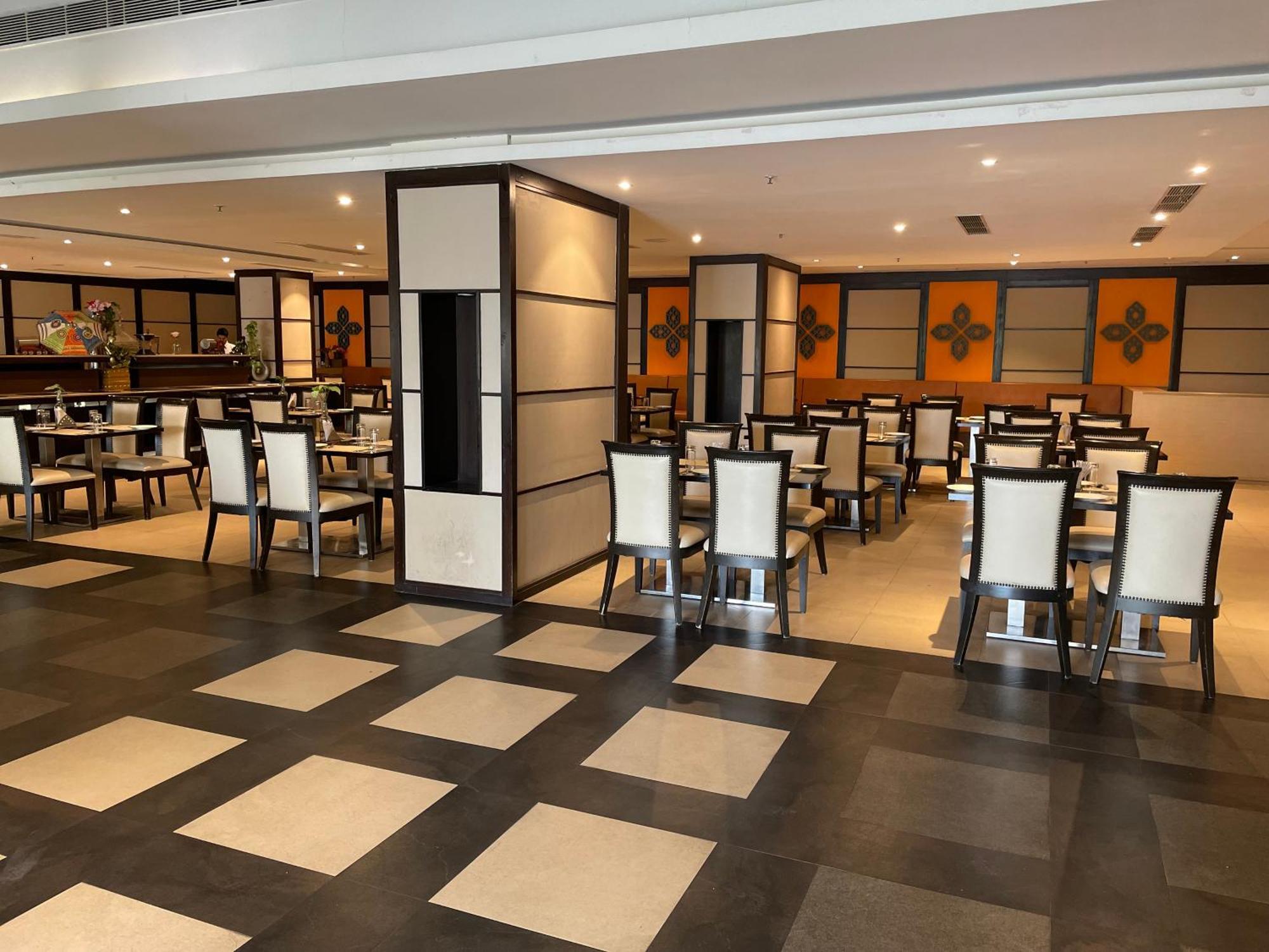 V Retreat Gurgaon Hotell Eksteriør bilde