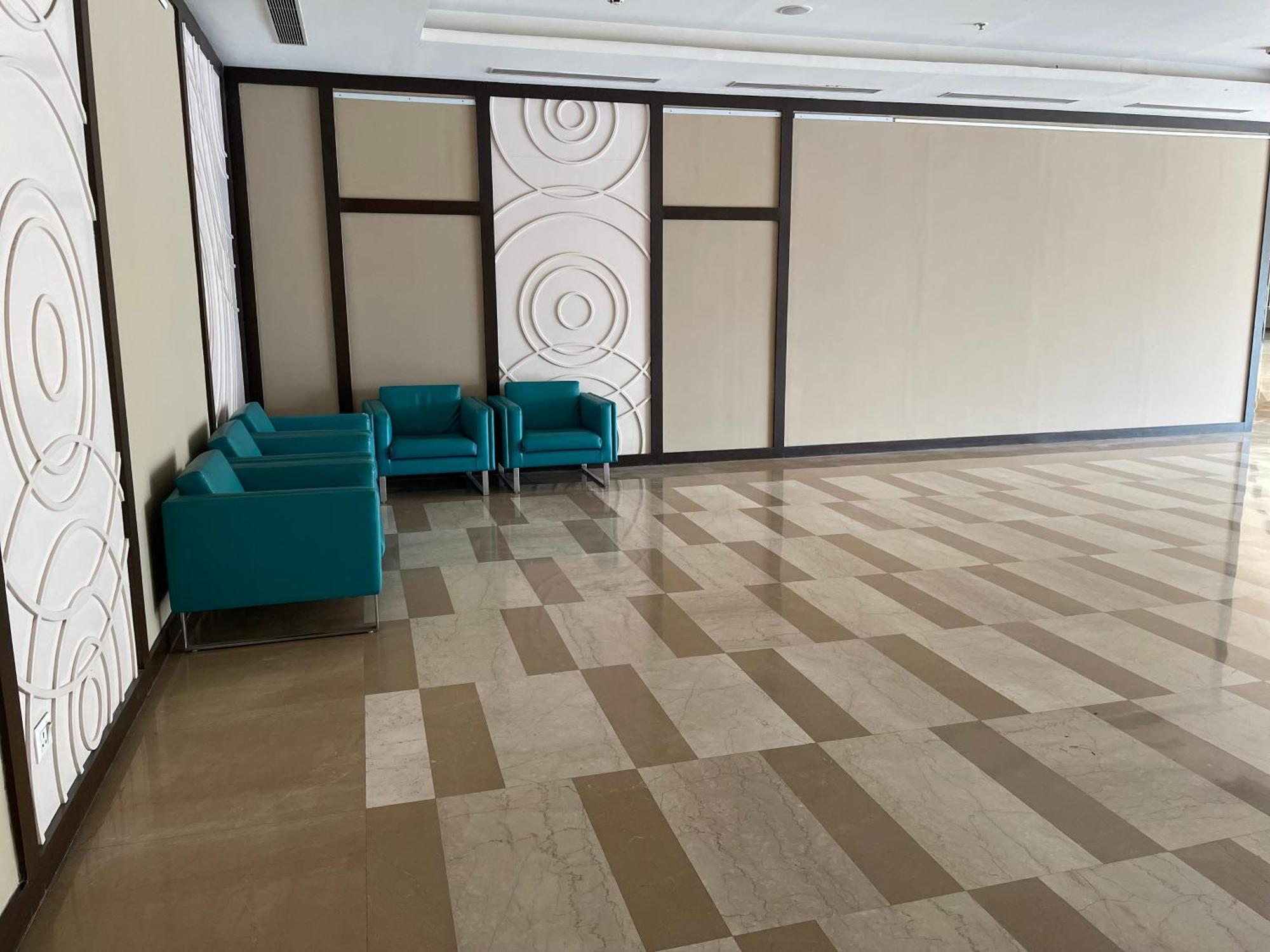 V Retreat Gurgaon Hotell Eksteriør bilde