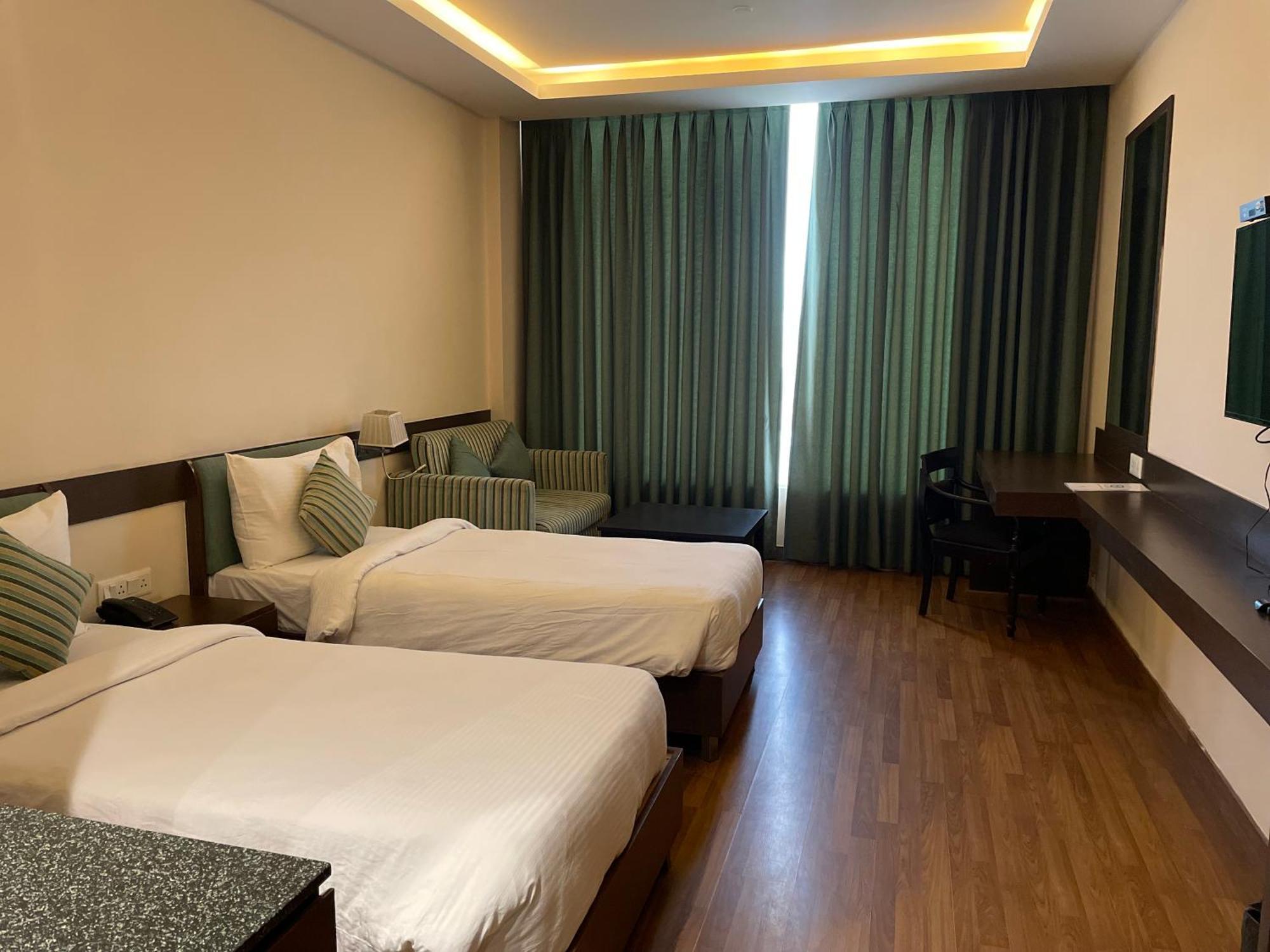 V Retreat Gurgaon Hotell Eksteriør bilde