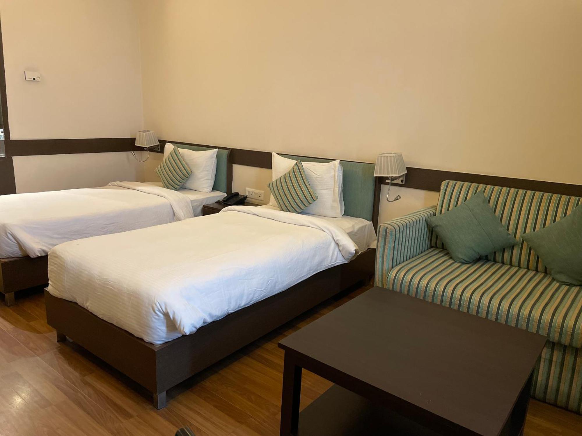 V Retreat Gurgaon Hotell Eksteriør bilde